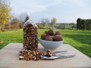 Skladování vyloupaných vlašských ořechů