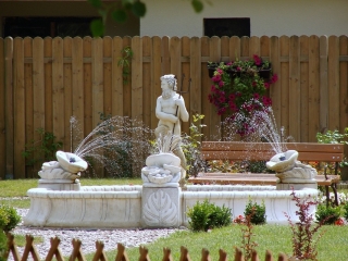 Vodní prvky v zahradě – pro relaxaci i čistý vzduch